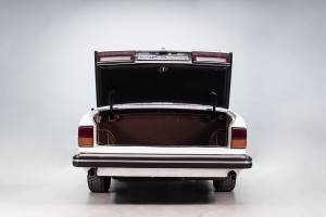 Image 37/38 of Rolls-Royce Silver Spirit (1982)