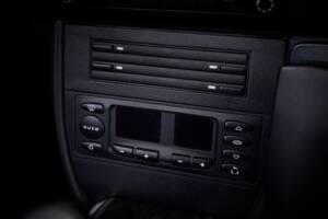 Imagen 83/98 de Porsche 911 Carrera 4S (2004)