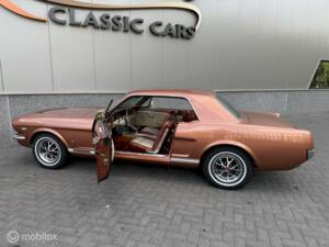 Image 7/33 of Ford Mustang GT (1966)