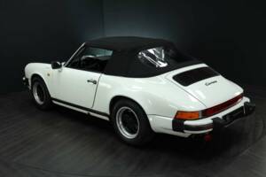 Image 4/30 of Porsche 911 Carrera 3.2 (1986)