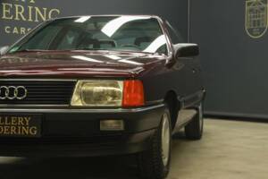 Image 11/50 de Audi 100 - 2.3E quattro (1990)
