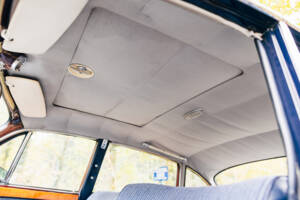 Immagine 198/199 di BMW 502 - 3,2 Litre (1961)
