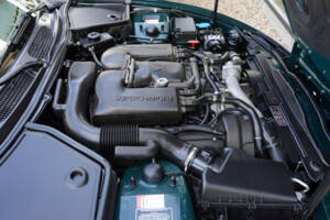 Image 19/50 of Jaguar XKR (2001)