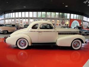 Image 8/15 of LaSalle Series 50&#x2F;27 Opera Coupé (1938)