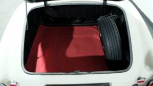 Image 25/31 of Mercedes-Benz 190 SL (1959)