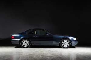 Immagine 2/38 di Mercedes-Benz SL 320 (1997)