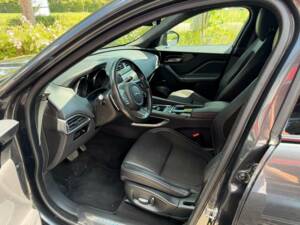 Bild 11/21 von Jaguar F-Pace 20d (2019)