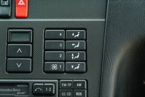 Image 41/50 of Mercedes-Benz C 36 AMG (1995)