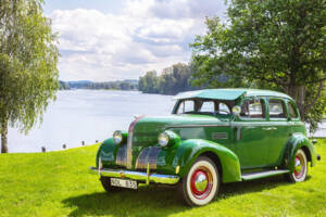 Image 1/50 of Pontiac Quality Six Touring Sedan (1939)