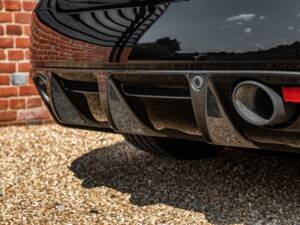 Image 30/59 of Aston Martin DBS (2012)