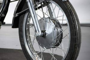 Imagen 46/50 de Gilera 150 Autostrada (1971)