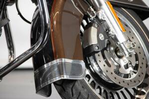 Bild 13/50 von Harley-Davidson DUMMY (2013)