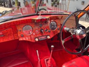 Image 25/37 de Jaguar XK 120 DHC (1954)