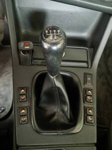 Bild 19/19 von BMW 318i (1992)