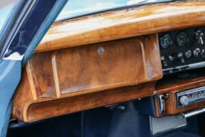Image 34/50 de Daimler V8-250 (1966)