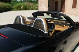Image 15/50 of Porsche Boxster (2000)
