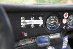 Image 37/50 of Bizzarrini GT Strada 5300 (1965)
