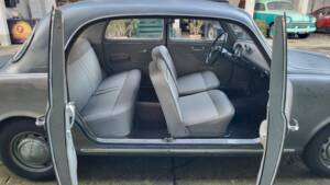 Image 27/45 of Lancia Appia (1962)