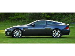 Imagen 9/12 de Aston Martin V12 Vanquish S (2005)