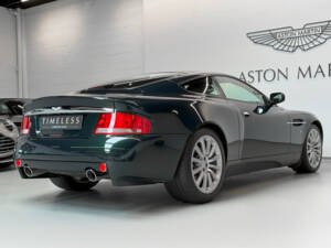 Image 12/43 of Aston Martin V12 Vanquish (2003)