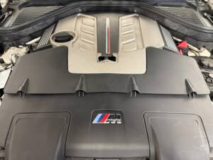 Image 18/20 of BMW X6 M (2010)