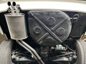 Bild 65/99 von Mercedes-Benz 500 SLC (1981)