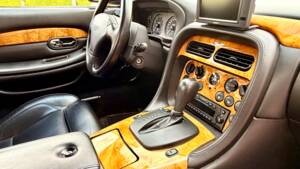 Bild 13/17 von Aston Martin DB 7 Vantage (2003)