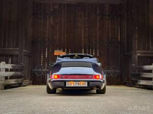 Image 14/42 of Porsche 911 Carrera 2 (1991)