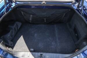 Image 19/36 of Jaguar XK8 4.0 (2001)