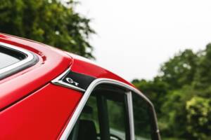 Image 38/50 of MG MGB GT V8 (1977)