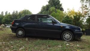 Image 10/50 of Volkswagen Golf III Cabrio 1.6 (1996)