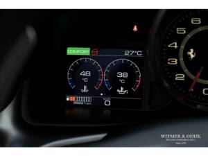 Bild 40/47 von Ferrari GTC4Lusso (2017)