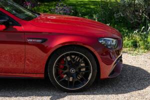 Image 45/45 de Mercedes-Benz AMG E 63 S 4MATIC+ T (2021)