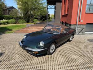 Bild 6/34 von Alfa Romeo 2.0 Spider (1985)