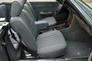 Image 35/50 de Mercedes-Benz 500 SL (1985)