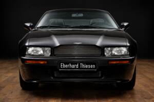 Immagine 4/17 di Aston Martin Virage Volante (1994)