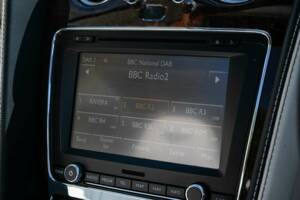 Image 23/38 of Bentley Continental GTC V8 (2013)