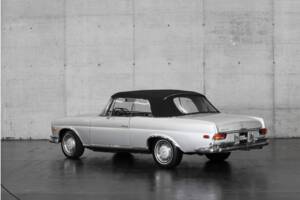 Image 4/48 of Mercedes-Benz 280 SE (1969)