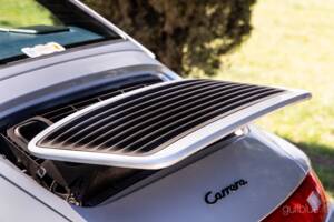 Immagine 9/73 di Porsche 911 Carrera (1995)