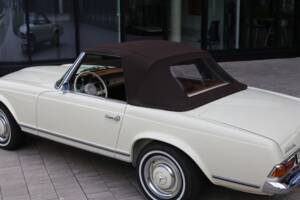 Imagen 44/50 de Mercedes-Benz 230 SL (1965)