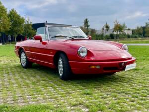 Bild 4/23 von Alfa Romeo 2.0 Spider (1991)