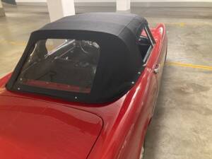 Image 12/31 of Alfa Romeo 2600 Spider (1964)