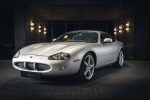Image 2/15 of Jaguar XKR "Silverstone" (2000)