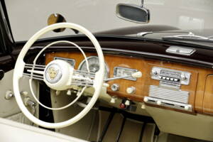 Image 14/31 of BMW 502 - 3.2 Litre Super (1960)