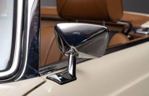 Image 18/41 of Mercedes-Benz 280 SL (1969)