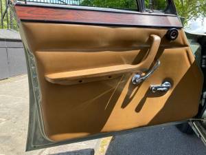 Image 30/50 of Rover 3500 (1975)