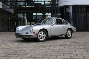 Image 21/78 of Porsche 911 2.0 S (1966)