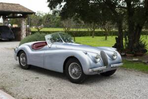 Image 4/8 of Jaguar XK 120 OTS (1953)
