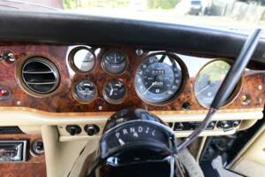Image 41/50 de Bentley Corniche I (1975)