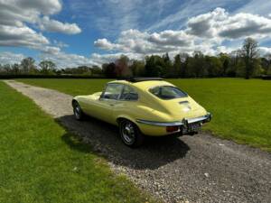 Imagen 5/39 de Jaguar E-Type V12 (2+2) (1972)